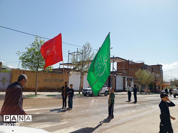 مردم شهر تیتکانلو در سوگ چهلمین روز شهادت رهبر معظم انقلاب