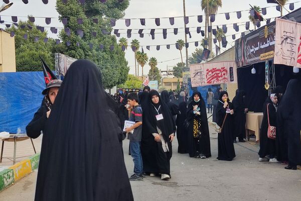 پیاده‌روی و موکب گردی کودکانه در دانشگاه صنعتی شیراز به‌مناسبت اربعین حسینی