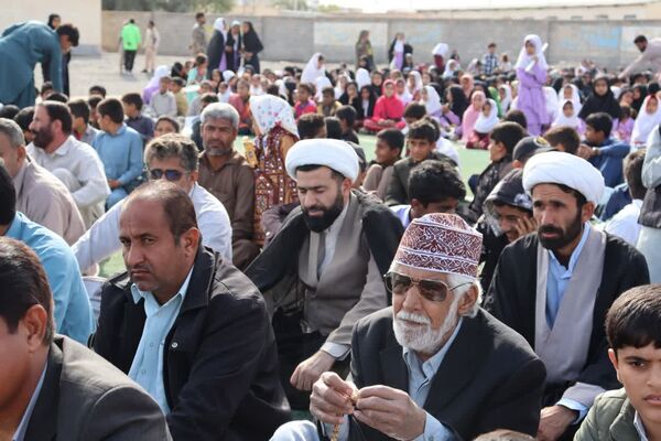 حضور پرشور شیعه و سنی دهستان رمشک در یوم‌الله ۲۲ بهمن
