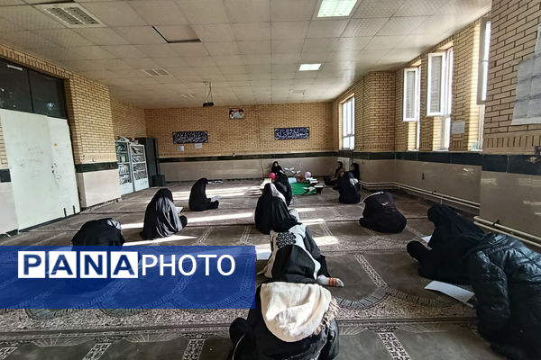 محفل انس با قرآن و مسابقات قرآن و عترت در دبیرستان الزهرا(س) دیشموک