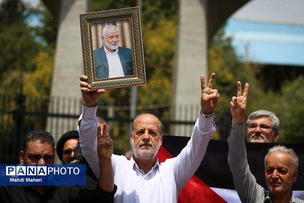 تجمع مقابل دانشگاه تهران در محکومیت ترور شهید اسماعیل هنیه