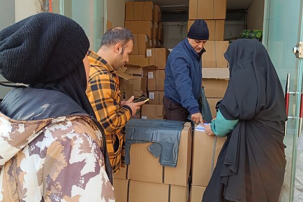 توزیع اقلام ورزشی مدارس دولتی شهریار
