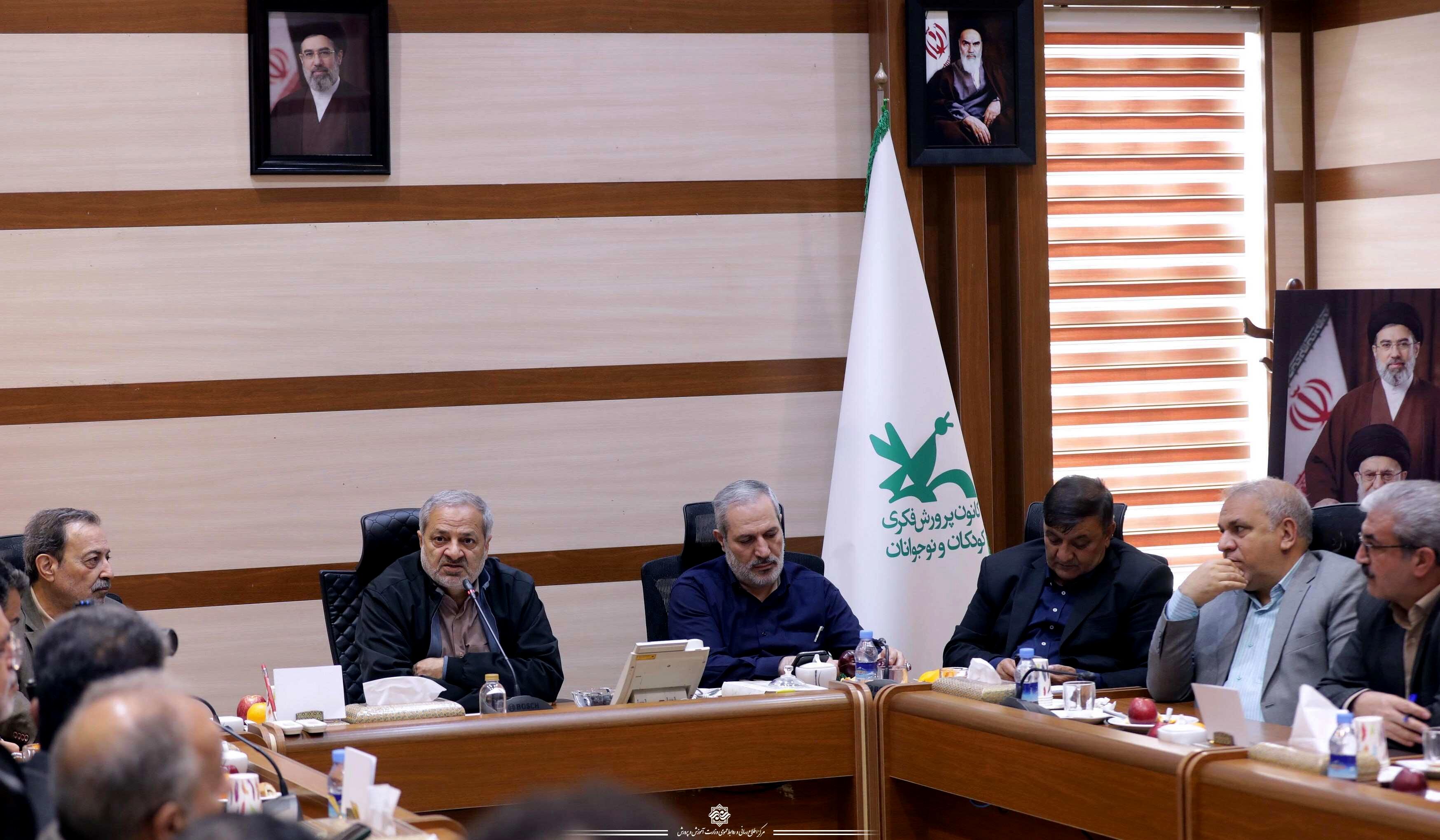مراکز کانون پرورش فکری کودکان و نوجوانان به پایگاه‌های فعال تربیتی و فرهنگی تبدیل شوند