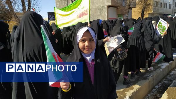 دهه نودی‌ها انقلاب را در دست گرفتند