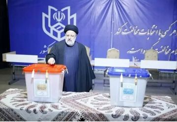 دعوت دانش‌آموزخبرنگاران پانا کاشان از مردم برای شرکت در انتخابات