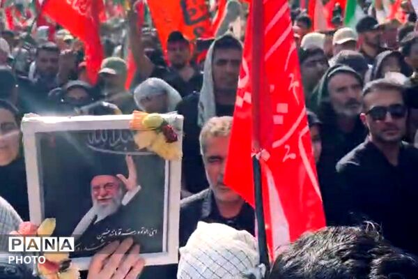 وقتی ایران، آسمان را به آغوش کشید