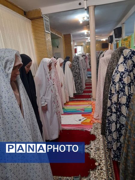 اعتکاف دانش‌آموزان منطقه ۱۶؛ دارالشهدای شهر تهران 