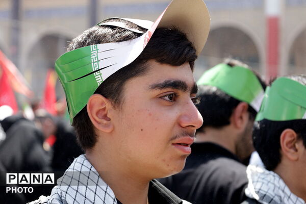 آخرین وداع ملت ایران با رهبر شهید 