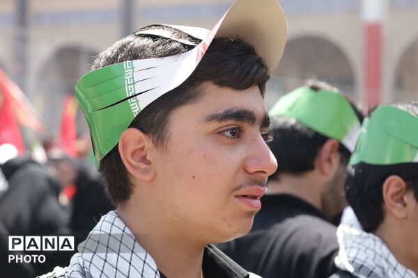 آخرین وداع ملت ایران با رهبر شهید 