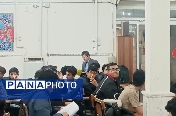 برگزاری کلاس پدافند غیر عامل ویژه پایه‌های دهم دبیرستان شاهد ابوذر غفاری نیشابور