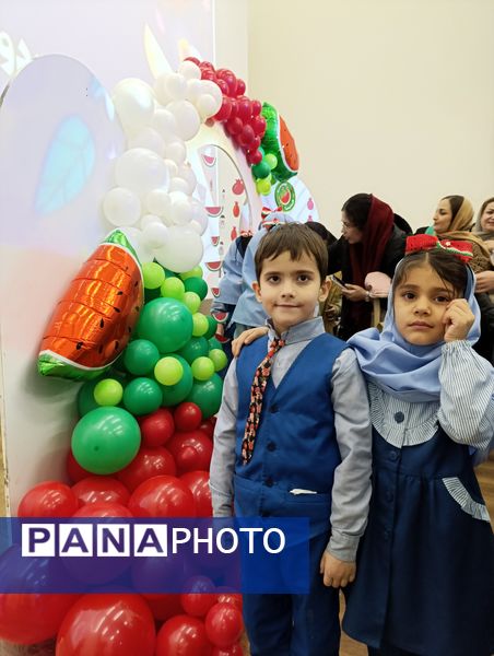 جشن یلدای مدرسه غیر دولتی مهر و ماه آشخانه 