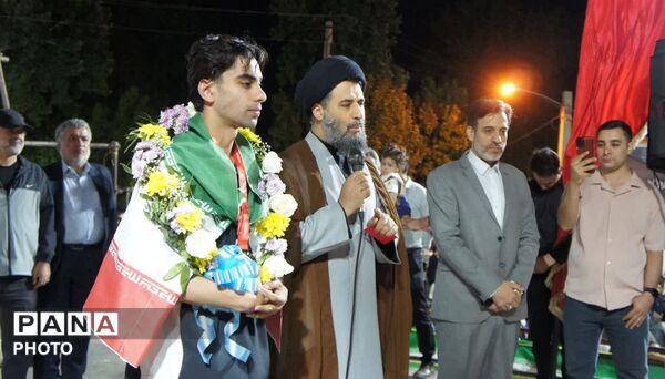 حضور قهرمان  ورزشکار نظرآبادی در اجتماعات شبانه 