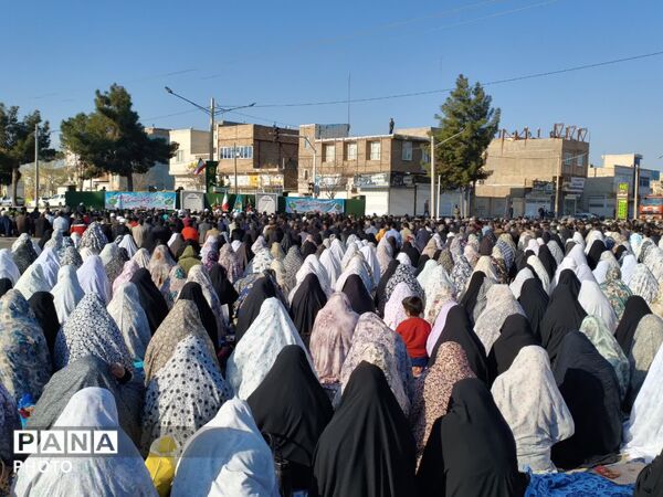 نماز عیدسعید فطر در سرخس، آیینه‌ای از وحدت و انسجام اسلامی