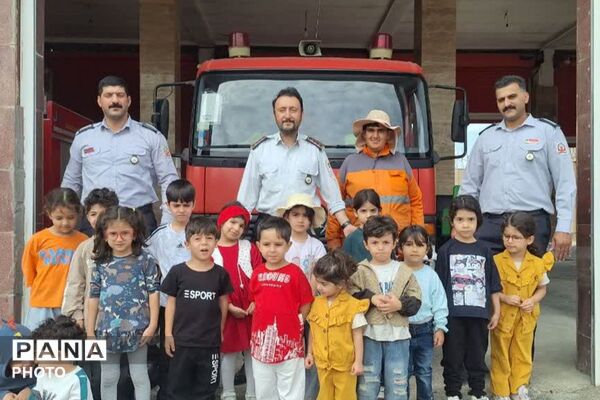 تجلیل از قهرمانان بی‌صدا؛ مراسم بزرگداشت روز آتش‌نشان در فیروزکوه