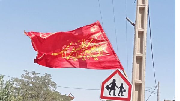 بازماندگان اربعین شهر نسر با راهپیمایی باشکوه یاد شهدای کربلا را گرامی داشتند