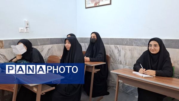 کارگاه‌های آمادگی مسابقات قرآن، عترت و نماز  دانش‌آموزی در شهر کهک