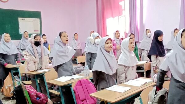 بازدید شورای اجتماعی محله لشکر از دبستان پنجم مهر
