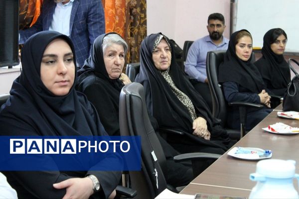 گردهمایی کانون‌های بازنشستگان آموزش و پرورش مازندران