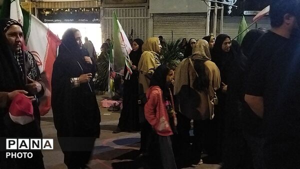دختران نیشابوری در صف اول تجمعات-۲