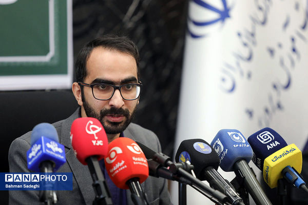 نشست خبری رئیس باشگاه دانش پژوهان جوان