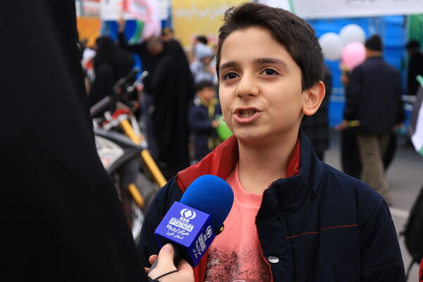 راهپیمایی ۲۲ بهمن در کرج 