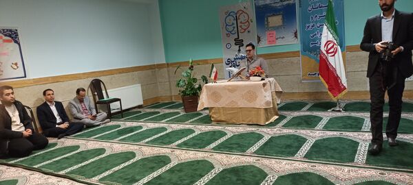 دیدار مدیریت آموزش و پرورش شهریار با دانش‌آموزان مدرسه توحید به مناسبت هفته پژوهش