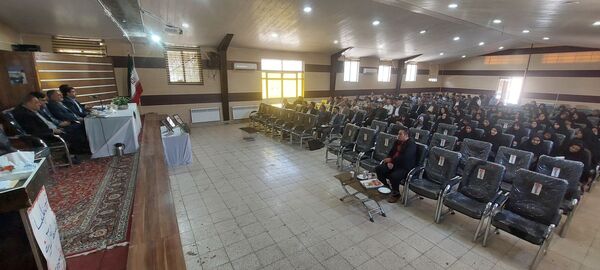 جلسه هم اندیشی مدیران آموزش و پرورش باخرز برگزار شد 