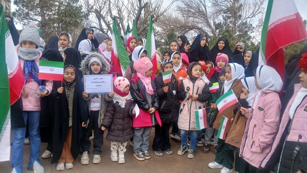 جشن انقلاب و حضور پرشور مردم روستای برآباد خواف