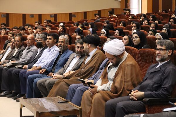 اختتامیه لیگ دانش‌آموزی جت در شهرکرد با حضور منتخبان تیم‌های برتر مناطق آموزشی