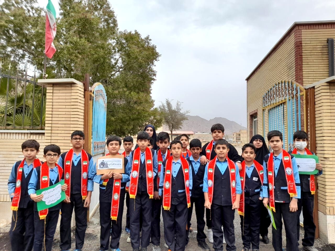 مراسم نمادین کاشت نهال در حاجی‌آباد 