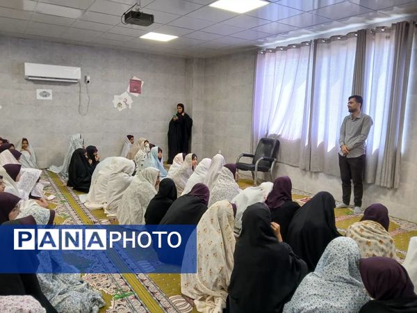 نماز جماعت به امامت امام جمعه‌‌‌ی موقت میناب