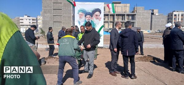 با کاشت هر نهال، ایجاد امیدی تازه در کشور