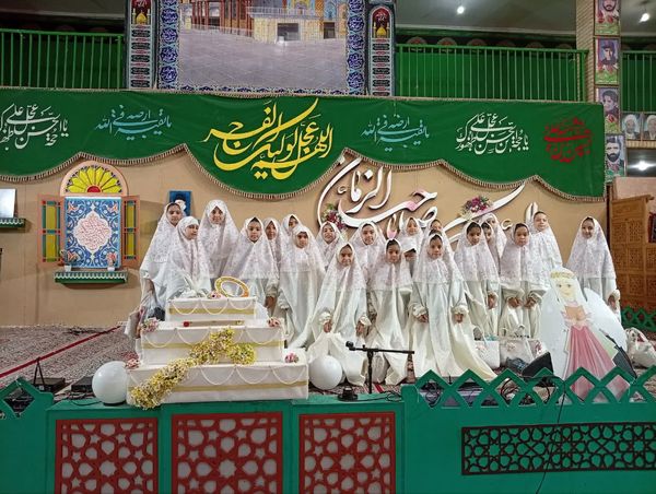 آیین زیبای جشن تکلیف دختران یزدی در حسینیه محمود آباد