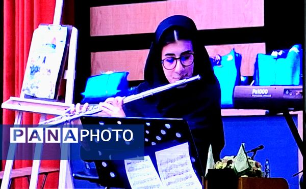 آیین تجلیل از دانش‌آموزان برگزیده استانی چهل و دومین جشنواره فرهنگی‌هنری شهر تهران