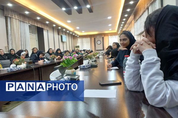 توانمندسازی همیار مشاوران مدارس ناحیه ۳ شیراز