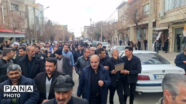 تشییع پیکر مطهر شهید والامقام ابوالفضل اسماعیلی در شهر صوفیان