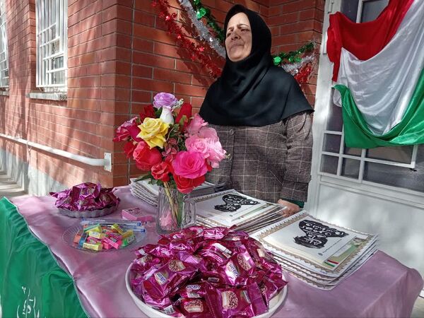 جشن میلاد منجی عالم بشریت در دبیرستان مادر مهربان خلیل آباد