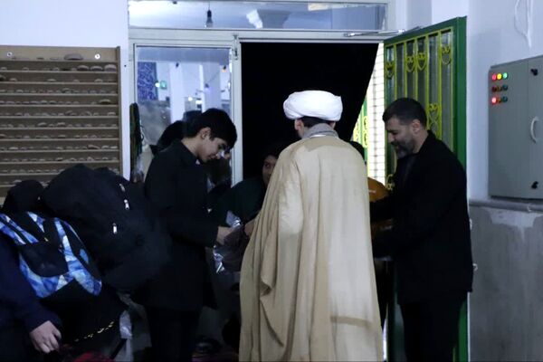 در آغوش سکوت و دعا