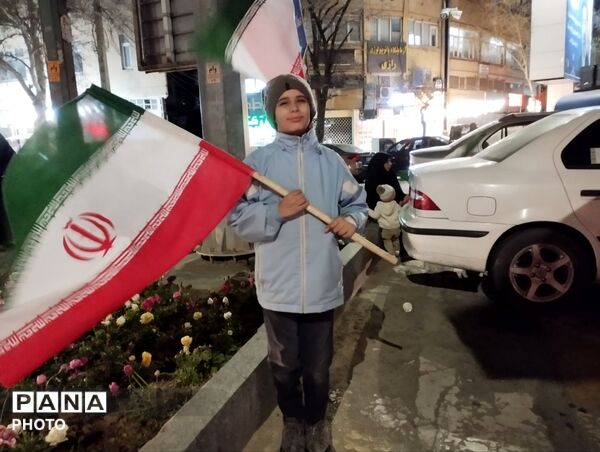 بی‌تابِ میناب، در سوگِ رهبر و لاله های کوچک