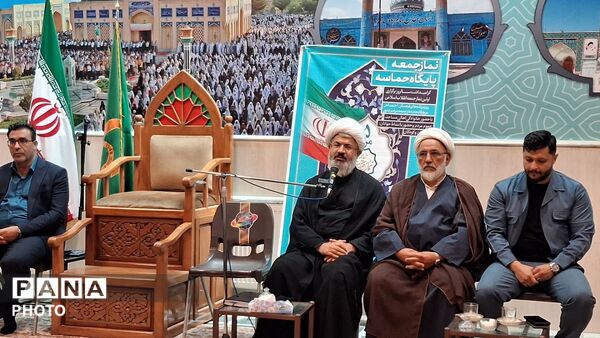 نشست اعضای ستاد نماز جمعه با امام جمعه کاشمر
