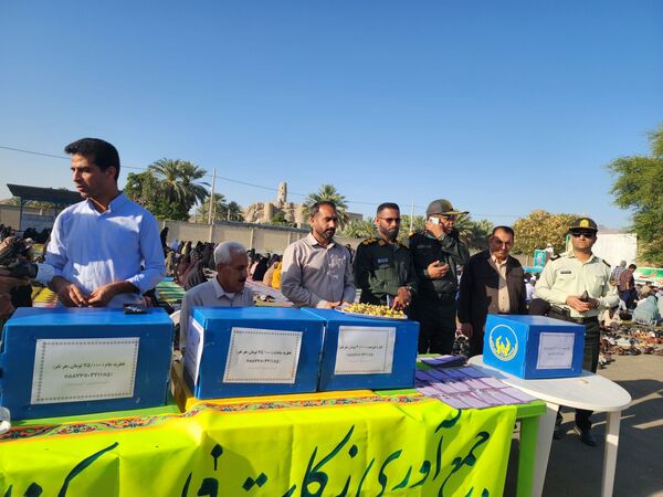 اقامه نماز عید سعید فطر در شهرستان منوجان 