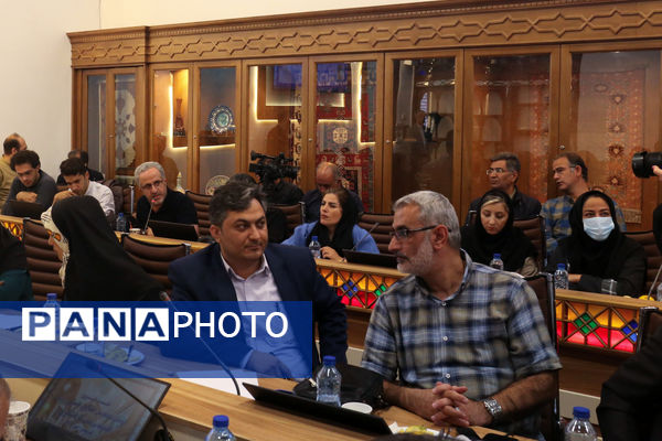 نشست خبری مدیرکل میراث‌فرهنگی، گردشگری و صنایع‌دستی