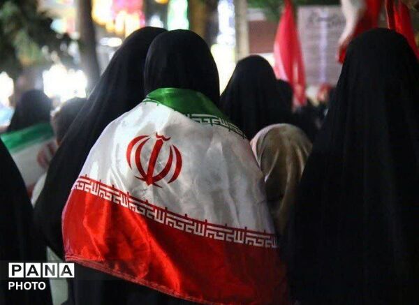 حماسه حضور فردیسی‌ها در صد ‌و چهل و سومین شب  راهپیمایی 
