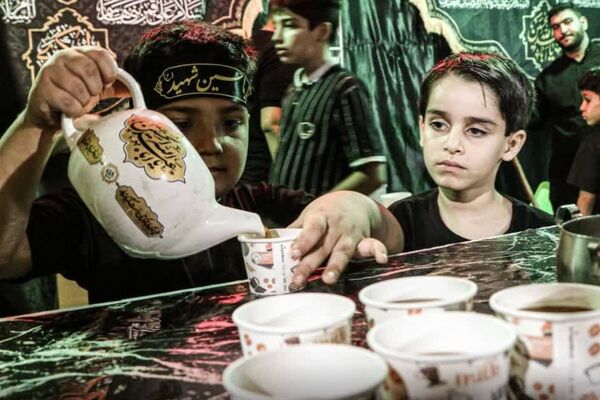 عزاداری و پذیرایی از عزاداران امام رضا (ع) در موکب الرقیه (س)