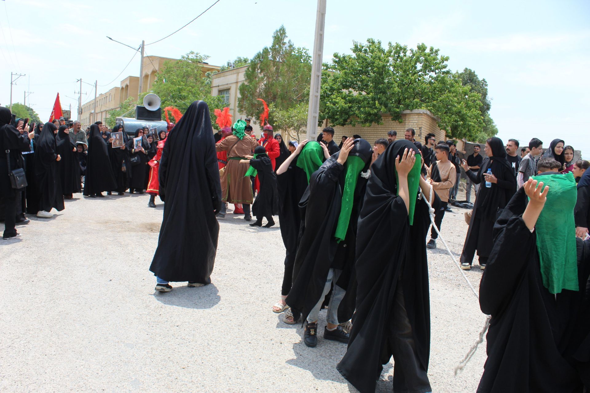 دلدادگی به سیدالشهدا(ع) در روز عاشورا 