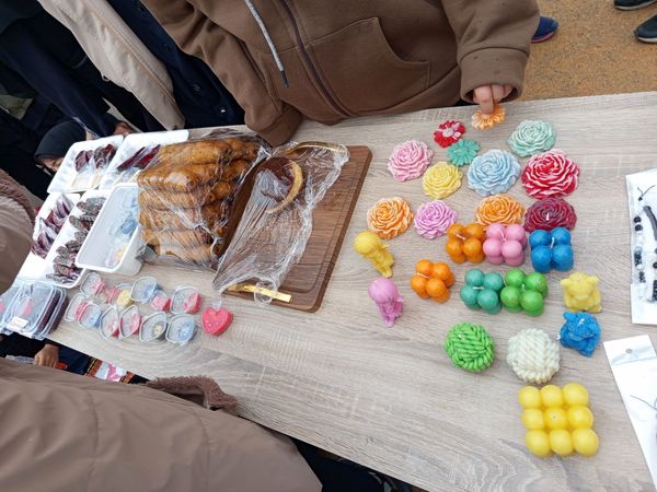 برپایی بازارچه دانش آموزی در دبیرستان شاهد هاجرشهرستان کاشمر