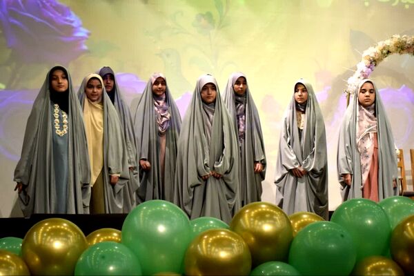 جشن بزرگ ازدواج دانشجویی در دانشگاه آزاد اسلامی واحد کرج