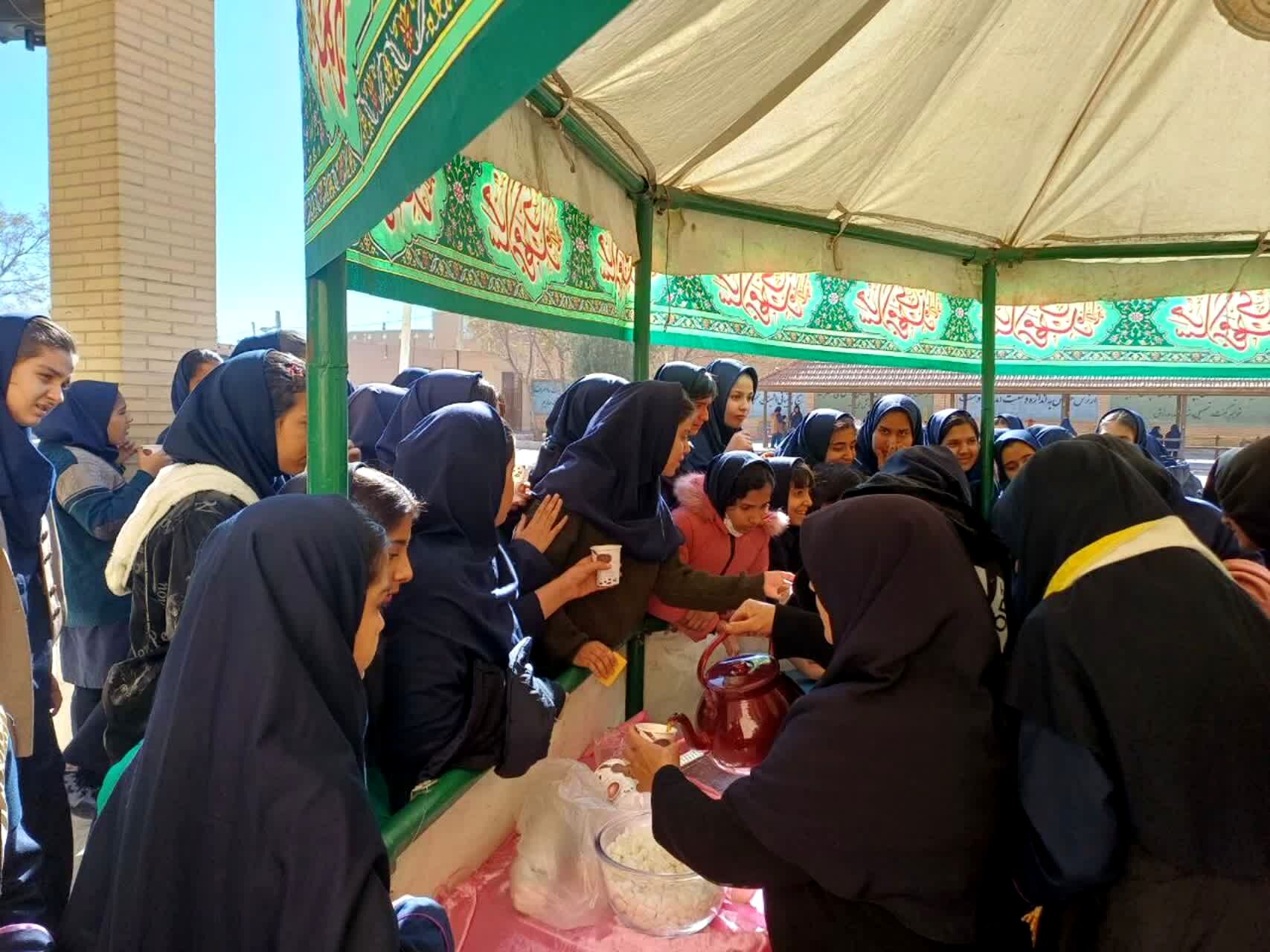 برپایی موکب حضرت فاطمه(س) در دبیرستان ام هانی