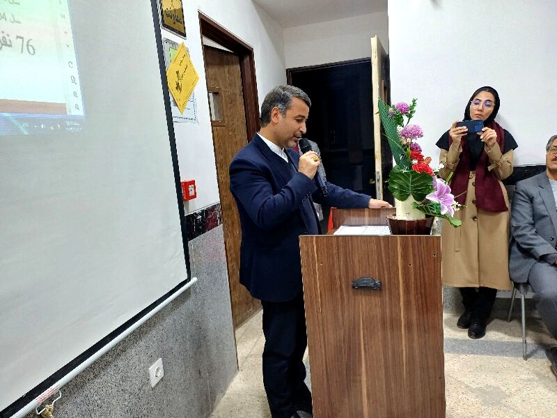 مدارس غیردولتی در کنار مدارس دولتی باعث پیشرفت و توسعه همه جانبه آموزش و پرورش هستند