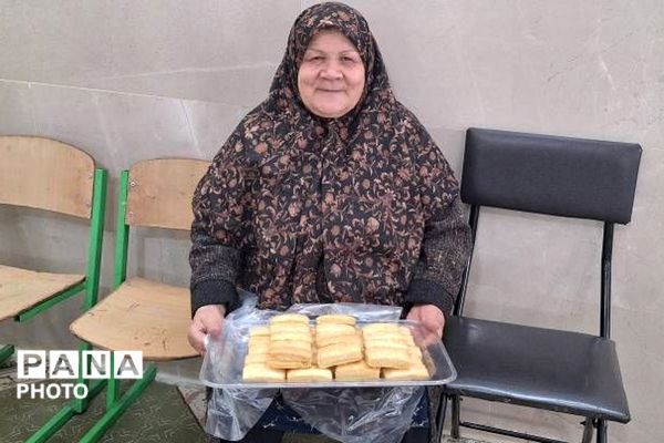 غبارروبی مساجد به مناسبت آغاز ماه مبارک رمضان توسط دانش‌آموزان ناحیه دو شهرری 